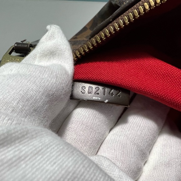 Louis Vuitton Damier Ebene Westminster GM - Picture 8 of 17